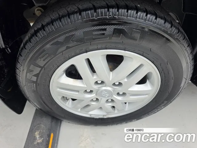 Hyundai Starex — фото 15