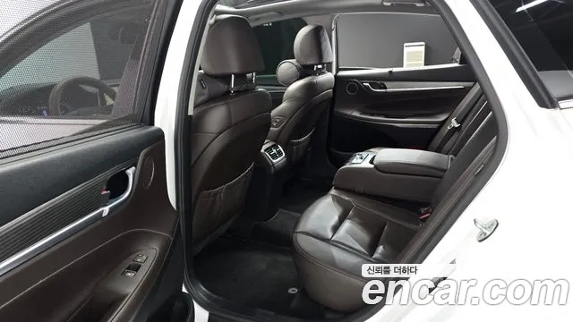 Hyundai Grandeur — фото 11