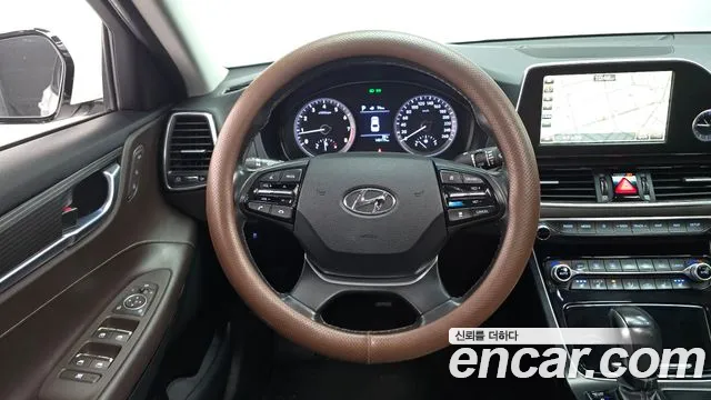 Hyundai Grandeur — фото 12