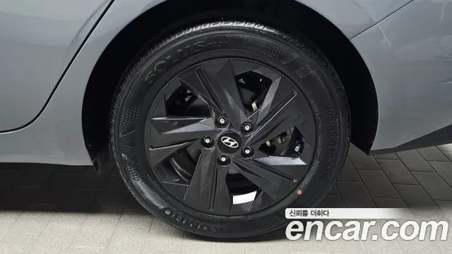 Hyundai Avante — фото 21