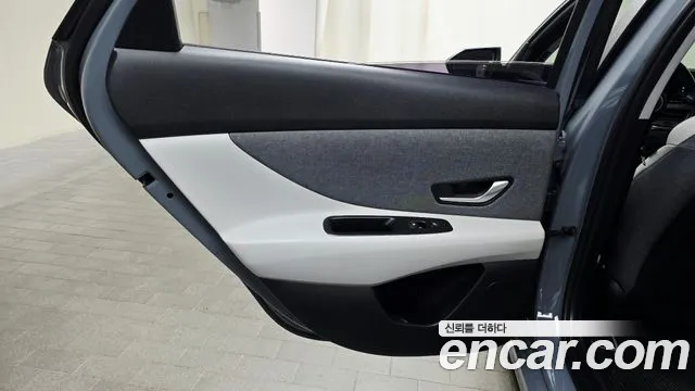 Hyundai Avante — фото 25