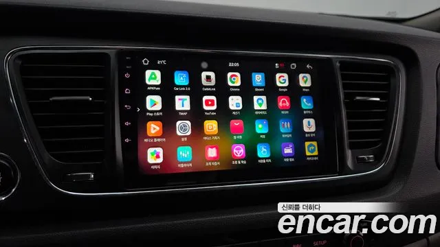 Kia Carnival — фото 15