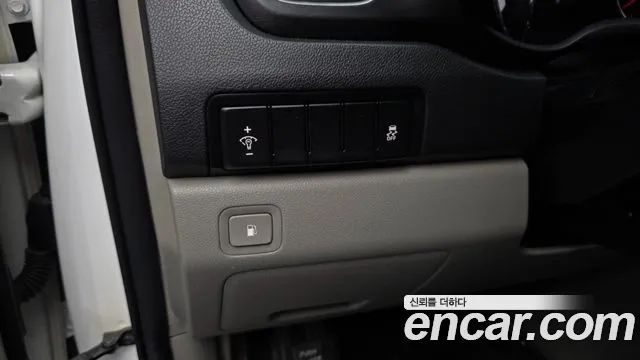 Kia Carnival — фото 20