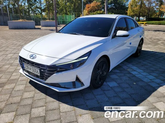 Hyundai Avante — фото 1