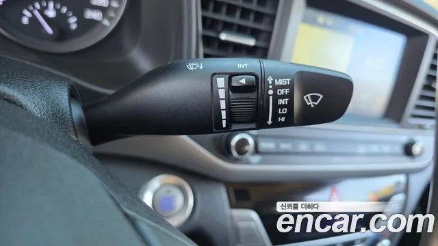Hyundai Avante — фото 30