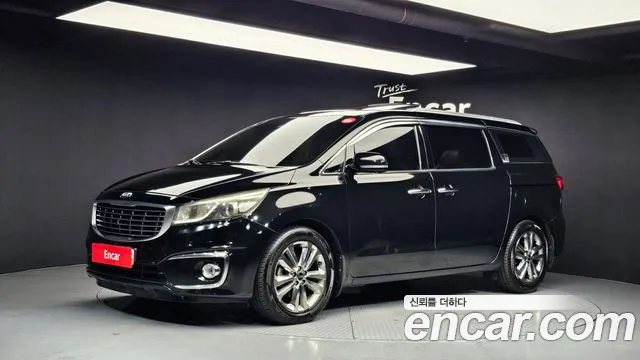 Kia Carnival — фото 1
