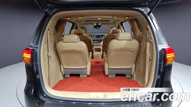 Kia Carnival — фото 20