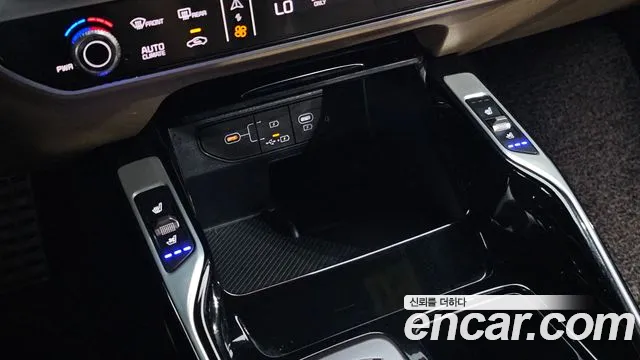 Kia Sorento — фото 19