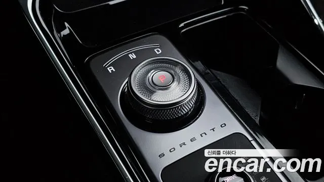 Kia Sorento — фото 9