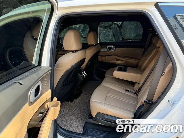Kia Sorento — фото 13