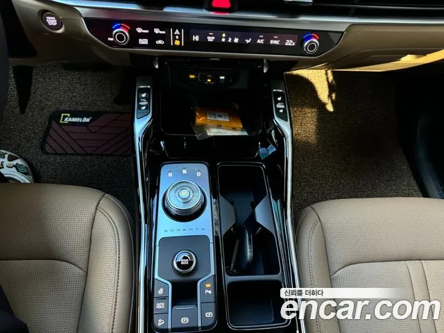Kia Sorento — фото 9