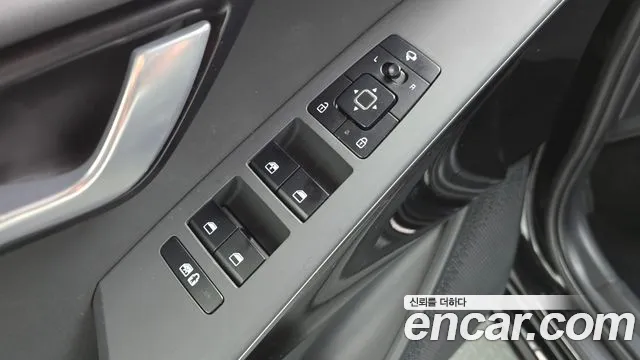 Kia Niro — фото 19