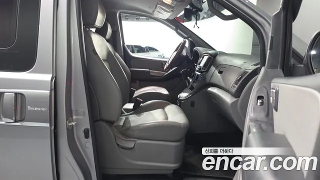 Hyundai Starex — фото 11