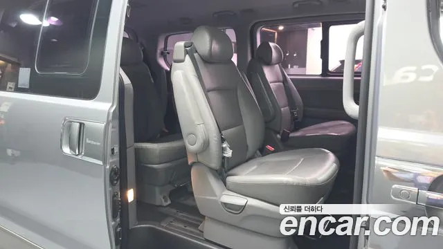 Hyundai Starex — фото 12