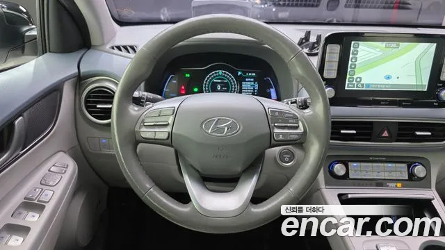 Hyundai Kona — фото 12