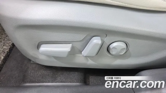 Hyundai Kona — фото 28