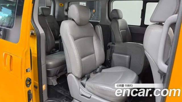 Hyundai Starex — фото 12