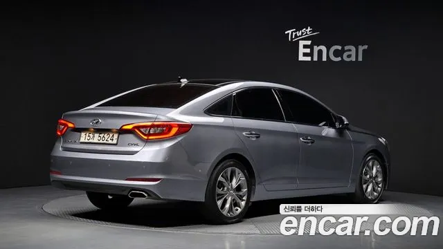 Hyundai Sonata — фото 2
