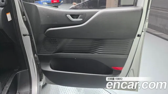 Hyundai Staria — фото 25
