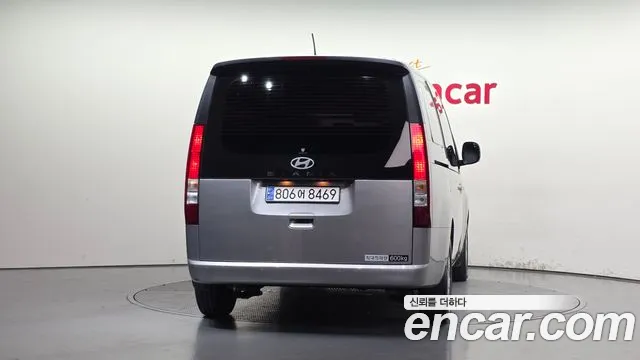 Hyundai Staria — фото 4