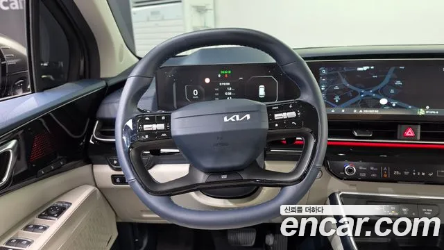 Kia Carnival — фото 12