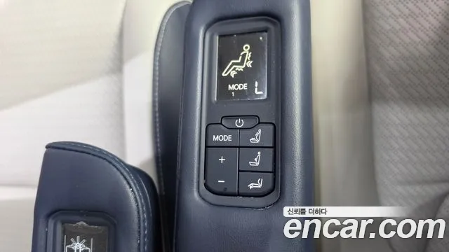 Kia Carnival — фото 16