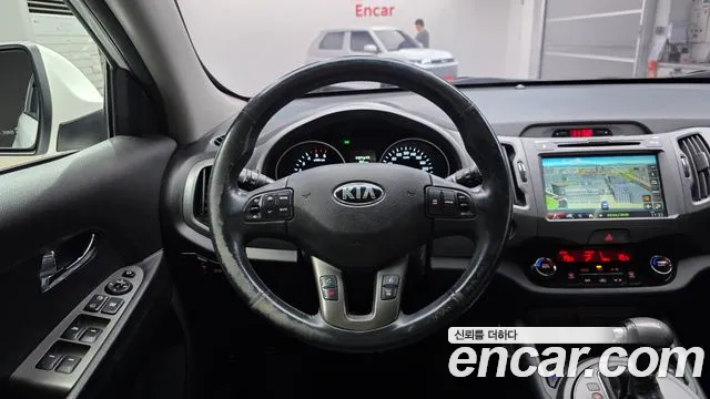 Kia Sportage — фото 15