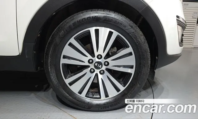 Kia Sportage — фото 21