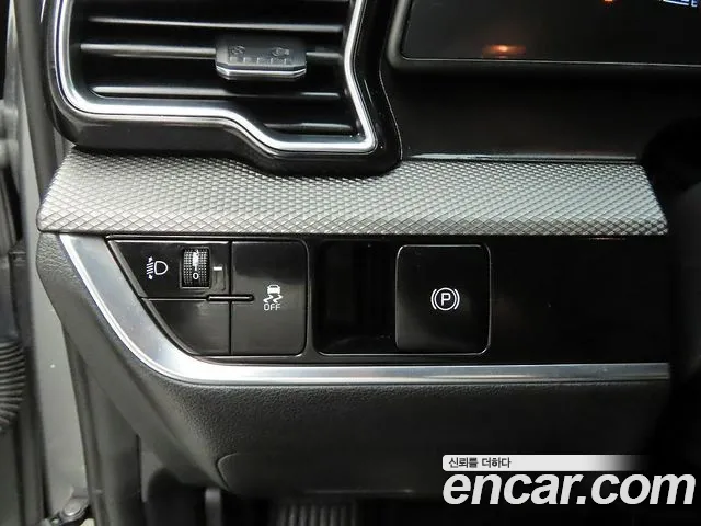 Kia Sportage — фото 13