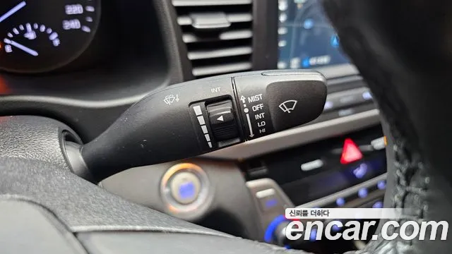 Hyundai Avante — фото 19