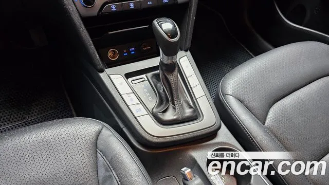 Hyundai Avante — фото 9