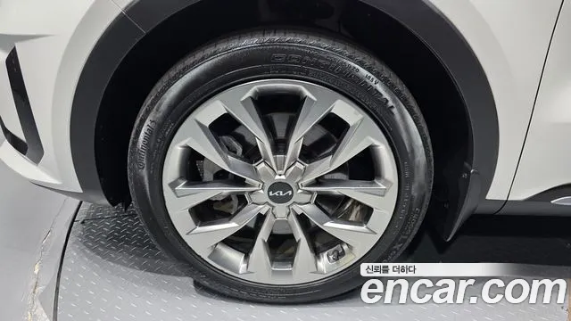 Kia Sorento — фото 4