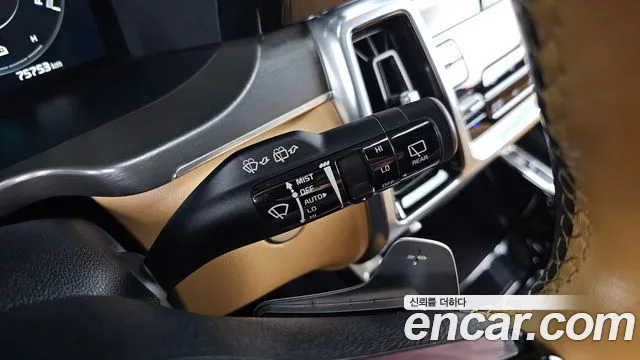 Kia Sorento — фото 28