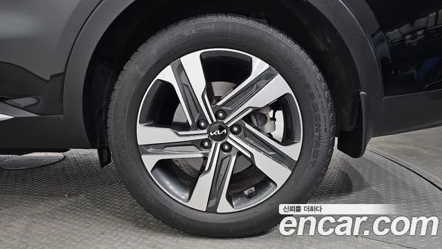 Kia Sorento — фото 4
