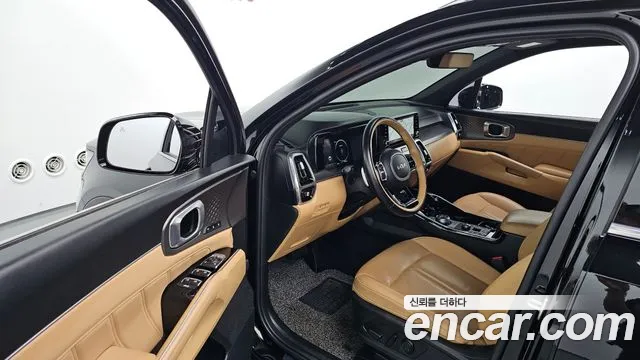 Kia Sorento — фото 9