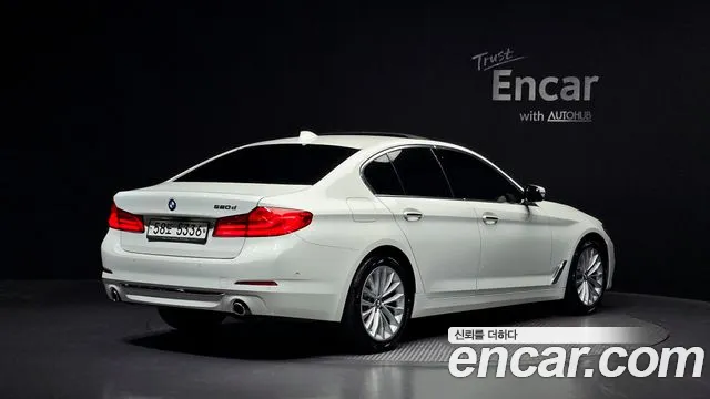 BMW 5-Series — фото 1