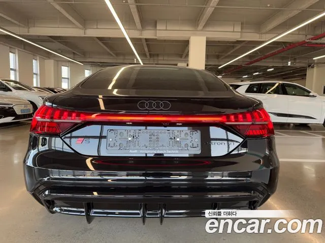Audi S e-tron GT — фото 2