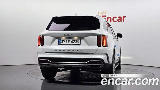 Kia Sorento — фото 4