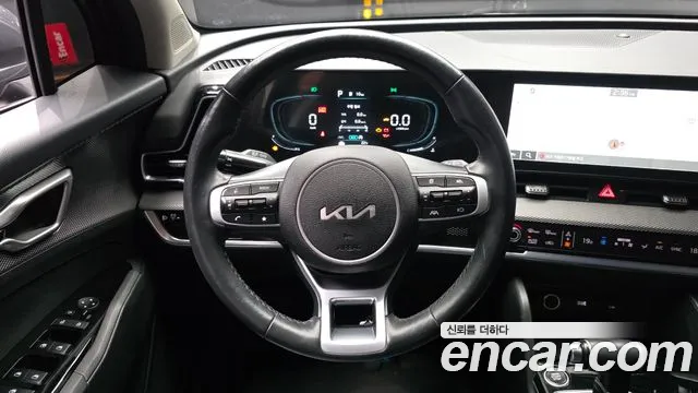 Kia Sportage — фото 12