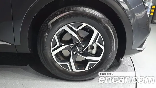Kia Sportage — фото 21