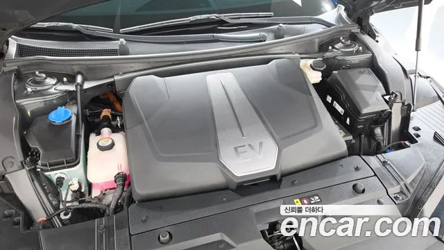 Kia EV6 — фото 6