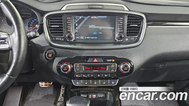 Kia Sorento — фото 13
