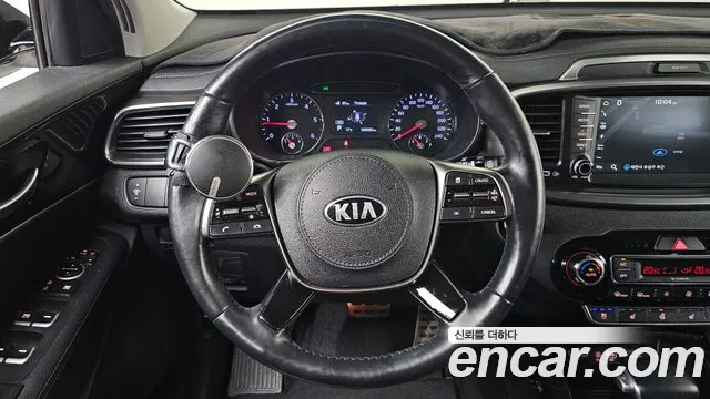 Kia Sorento — фото 14