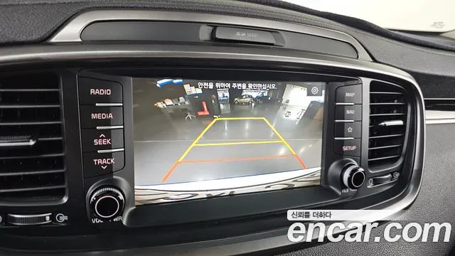 Kia Sorento — фото 15