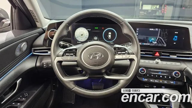Hyundai Avante — фото 13