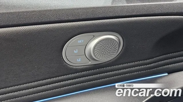 Hyundai Avante — фото 17