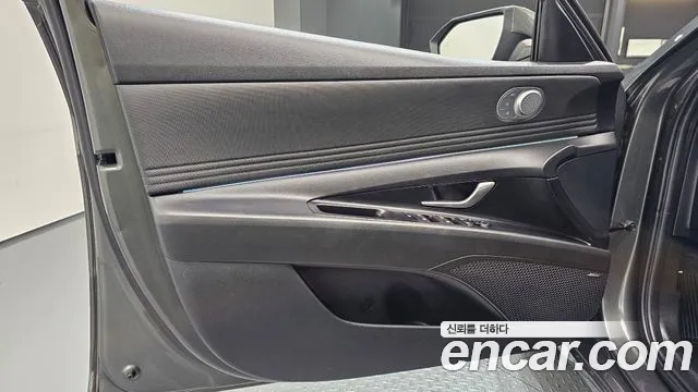 Hyundai Avante — фото 24