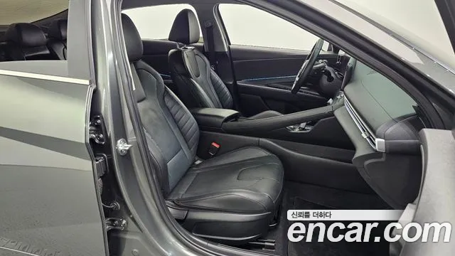 Hyundai Avante — фото 26