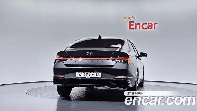 Hyundai Avante — фото 4