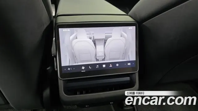 Tesla Model 3 — фото 19